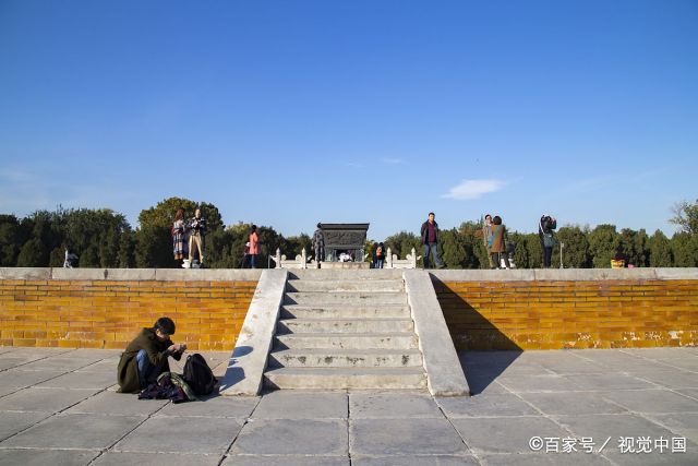 北作家史铁生笔下的地坛公园:古老庄严的美景